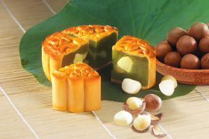 Bánh trung thu nhân hạt sen