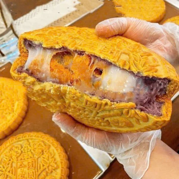 Bánh Trung Thu Mochi Trứng Muối – Mềm mịn, ngậy thơm khó cưỡng - Ảnh 5