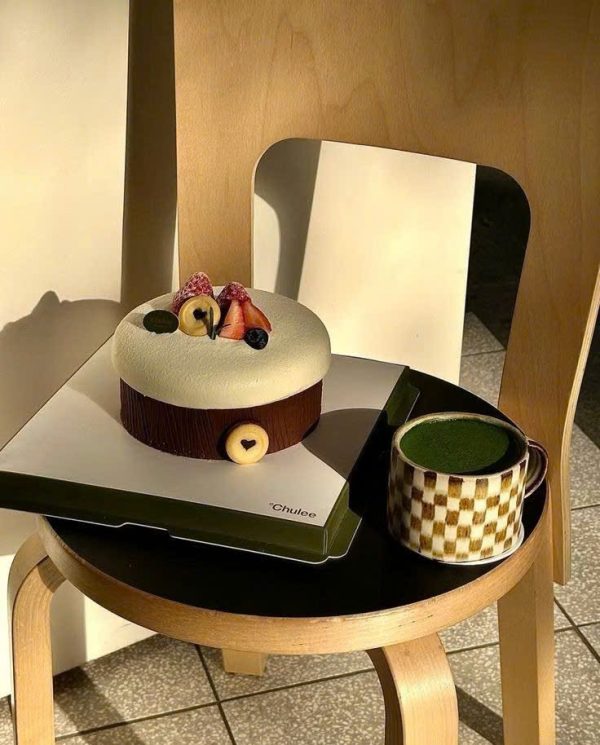 Choco Forest Fruit Cake - Ảnh 3