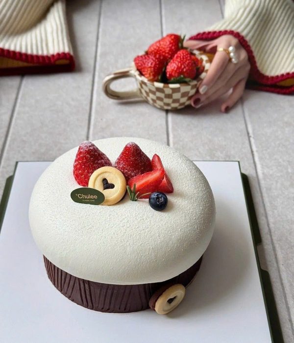 Choco Forest Fruit Cake - Ảnh 4